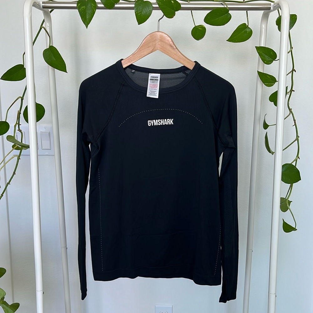 *FREE ADD ON* Gymshark Long Sleeve Dryfit Top in Black